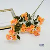 Arreglo de flores artificiales de seda de camelia de 2 puntas para mesa de comedor, decoración de plantas verdes, arreglo floral y decoración de ambiente comercial