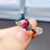 Anillo Popular de Granate Natural al por Mayor de Fábrica Plata S925 Incrustado con Piedra Principal 4*6 Joyería de Lujo Venta Directa de Fábrica