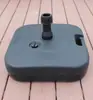 Sombrilla de Patio de 2.7m, Resistente a UV y al Agua, Ajuste de Inclinación con Manivela, Poste Opcional de Hierro/Aluminio