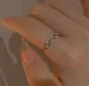 Anillo Estilo Coreano Estilo Ins para Mujer Diseño de Nicho Anillo de Perlas Transfronterizo Retro Lujo Ligero Simple Anillo Abierto