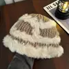 Chapéu de pescador de pelúcia para mulheres, versão coreana de outono e inverno, versátil, afina o rosto, chapéu de tricô, espessado, quente, protege as orelhas, chapéu de pelo de coelho