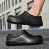Zapatos de chef transfronterizos, impermeables y resistentes al aceite, disponibles en estilos para parejas, adecuados para médicos y enfermeras, con suelas blandas para uso en exteriores, botas de lluvia casuales y diseño de cobertura de dedos, disponibles en tallas grandes