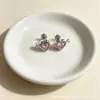 Novos Brincos Stud Coração Rosa com Zircônia Flecha Atravessando Coração Moda Luxo Leve Sensação de Alto Padrão Design de Nicho Doce Cool