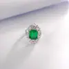 Nuevo Anillo de Plata S925 con Esmeralda Cultivada en Laboratorio, Lujo Ligero y Regalo de Alta Gama para Novia o Esposa en Aniversario o Cumpleaños