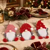 2026 Nuevo Portacubiertos de Navidad de Santa sin Rostro Decoración de Mesa Portacubiertos Rayado Rojo