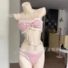 Traje de Banho Feminino Novo Estilo 2026, Estilo Menina Puro e Desejável, Biquíni Xadrez sem Alças com Renda para Férias em Fonte Termal