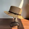 Sombrero de ala plana estilo Hepburn para mujer, Sombrero de sol de paja estilo francés para viajes de verano y vacaciones, Sombrero de paja para protección solar en la playa