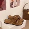 Pantuflas de cuña con tiras cruzadas para mujer, para uso en exteriores, Nuevas Sandalias de plataforma tipo chancla Retro para Playa Primavera/Verano 2026