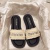 Sandalias planas de playa con diamantes de imitación de estilo francés Chanel para mujer, venta al por mayor, nuevo estilo de moda en Internet.