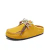 Novidade da Primavera de 2026 Sandálias Birkenstock com Pedrarias e Tiras, Meia-chinelo Fechado na Ponta, Chinelos Casuais Preguiçosos de Solado Grosso para Mulheres