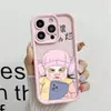 Chica divertida con mascarilla, luciendo relajada, funda de silicona para teléfono para Apple 18 Pro Max, funda protectora de carcasa blanda para iPhone 14 Pro Max