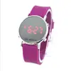 Comercio exterior moda popular pareja reloj redondo aleación reloj espejo LED primera generación pelo