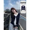 Camiseta de Manga Larga Estilo Coreano con Estampado Floral Falsa de Dos Piezas para Mujer, Camiseta Base Adelgazante de Otoño que Muestra la Figura, Top de Bloques de Color Azul Oscuro