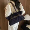 Bolso tote de lujo ligero de alta gama, nicho, para mujer, nuevo otoño 2026, vintage, versátil, de gran capacidad, bandolera