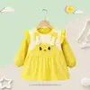 Pantalón de tirantes para bebé niña Otoño e Invierno Ropa de exterior Estilo occidental Falda de princesa Babero para comer infantil Delantal impermeable a prueba de suciedad Protector para bebé