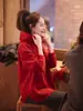 Sudadera con capucha estilo europeo forrada de polar para mujer, con un diseño único, estilo moderno y casual, cierre de media cremallera y un corte versátil de longitud media, perfecta para el invierno