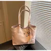 Bolsa Elegante Transfronteiriça para o Dia a Dia Feminina Grande Capacidade 2025 Nova Primavera Versátil Ombro Bolsa de Compras Bolsa Tote Casual