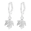 Pendientes Simples de Hoja de Arce Comercio Exterior Transfronterizo Moda Europea y Americana Elegantes Femeninos Estilo Bosque Estilo Pastoral Pinzas para Orejas de Hoja