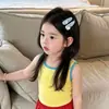 Conjunto Infantil 2026 Verão Nova Moda Colete Amarelo com Calça de Pernas Largas Vermelha Conjunto Dopamina Fino