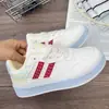 Zapatillas Populares Versátiles de Nicho para Mujer, Zapatos Blancos de Suela Gruesa Nuevos de Invierno 2026, Zapatos Deportivos Transpirables para Estudiantes