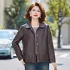 Jaqueta de Couro com Lapela Moda Outono para Mulheres Jovens Mães Novo Estilo Roupa para Mulheres de Meia-Idade Jaqueta de Couro Versátil Para Camadas Couro Macio Estiloso