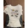 Camiseta Blanca de Manga Corta con Cuello Redondo de Diseño de Nicho para Mujer Moda de Verano Estilo Chica Picante Corte Ajustado Top Versátil con Personalidad ins