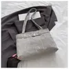 Bolso Cruzado para Niñas con Estampado de Letras Estilo Americano, Bolso Tote de Moda Nuevo Tendencia 2026 para Mujer, Bolso de Hombro Casual de Gran Capacidad
