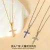 Collar con Cruz de Acero Inoxidable Americano Chapado en Oro de 18K con Circonita para Mujer Accesorios de Nicho de Lujo Ligero para Mujer