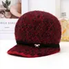 Gorros de otoño e invierno para mujer, madres de mediana edad y mayores, gorros de punto con protección para las orejas, gorros cálidos con forro de polar para abuelas