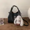 Bolsa de hombro cruzada de alta gama de nicho versátil, bolsa de cubo, bolsa de hombro, bolsa de mensajero, cesta de verduras, nueva para Otoño e Invierno 2025, transfronteriza