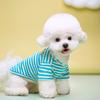 Primavera y verano nuevo perro mascota algodón suave raya camiseta rayada chaleco con cuentas gato perros pequeños y medianos ropa al por mayor