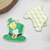 Colgante de cerveza irlandesa Lucky Grass, accesorios de joyería de dibujos animados DIY, pendientes colgantes de aleación con aceite que caen, explosiones transfronterizas