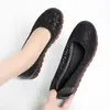 Zapatos de Malla de Cuero Suave para Mujer 2026 Verano Huecos Transpirables Delgados Zapatos de una Sola Pieza Suela de Goma Suela Suave Zapatos para Madre Sandalias para Mediana Edad y Mayores