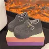 Zapatos Individuales Nuevos de Otoño 2025 con Punta Ancha, Zapatos Peludos de Plataforma con Suela Gruesa, Zapatos Birkenstock Versátiles para Mujer, Mocasines Pequeños, Zapatos de Algodón