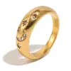 Estilo de Moda Europeo y Americano Joyería Geométrica Acero Inoxidable Chapado en Oro de 18K Anillo Vintage Simple de Estrella y Luna para Mujer Lujo Ligero