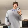 Diseño de Nicho Sentido de Diseño Otoño Primavera e Invierno Rayas Solapa Puntadas Manga Larga Falso Dos Piezas Camisa Polo para Hombre Holgada Versátil Chaqueta
