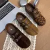 Outono de 2026 Novos Sapatos Birkenstock Retrô Femininos Fivela Dupla Solado Macio Slip-on Sapatos Preguiçosos Estampa de Leopardo Versátil para o Dia a Dia Sapatos Únicos