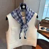 Lenço Fashion Estilo Coreano Xadrez Retrô Formato de Diamante Lenço de Início de Primavera para Mulheres Lenço de Seda Lenço Triângulo Acessórios para Lenço de Cabeça Lenço de Seda