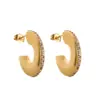 Brincos de Aço Titânio Estilo Retro Hong Kong em Forma de C Zircônia Brilhante Design Nicho Brincos Banhados a Ouro 18K de Alta Qualidade para Mulheres