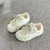 Zapatillas de Entrenamiento Alemanas para Mujer, Nicho y Lindas, Diseño Único, Zapatillas de Entrenamiento Alemanas para Mujer en Verde Claro, Frescas y Únicas, Al por Mayor