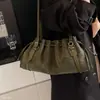 Bolso de nicho 2026, elegante y exquisito bolso de hombro de gamuza para ir al trabajo, bolso de axila retro de otoño, nuevo estilo coreano