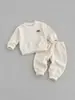 Conjunto de ropa deportiva y casual unisex para bebés y niños, estilo coreano, color liso, con piernas cónicas, adecuado para primavera y otoño, nuevo conjunto de dos piezas