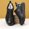 Nuevos Zapatos de Algodón para Hombre Otoño/Invierno 2026, Zapatos de Algodón Slip-On con Forro de Felpa y Engrosados, Botas de Algodón con Suela Gruesa para Hombre, Directo del Fabricante