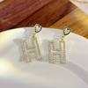Pendientes de Plata Aguja Lujo Ligero Huecos con Letra H y Diamantes, Pendientes Estilo Nicho Coreano, Pendientes Sencillos y de Moda de Gama Alta