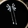 Amor a primera vista~ Pendientes de botón de plata de ley con forma de lazo y circonita, estilo coreano, asimétricos, joyería de oreja exquisita de alta gama, lujo ligero