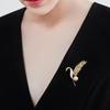 Broche de oreja de trigo con perlas japonesas y coreanas, diseño para mujer, nicho de lujo, accesorios de temperamento, exquisito ramillete para traje.