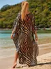 Camisa de Protección Solar para Playa Estilo Europeo y Americano Gris-Marrón Estampada Tejida al Frente Vestido para Vacaciones en la Costa Cubre Bikini