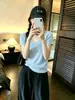 Camiseta de Tricô Manga Curta com Gola U para Mulheres, Direto da Fábrica, Estilo Coreano, Top Slim Fit, Guangzhou Shisanxing Em Estoque