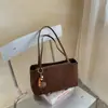 Otoño Invierno Retro Gamuza Felpa Bolso Bajo el Brazo Mujer 2026 Nuevo Gran Capacidad Bolso de Hombro para Viajes Bolso Tote de Alta Gama