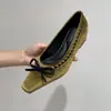 Primer encuentro de la temporada, altura aumentada en 4 cm ~ Retro francés estampado de leopardo lazo boca baja suela blanda para ir al trabajo punta cuadrada temperamento zapatos de vestir